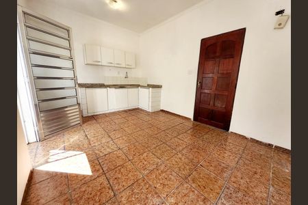 Casa à venda com 2 quartos, 180m² em Bom Retiro, São Paulo