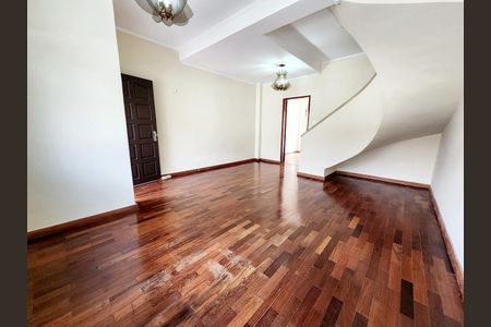 Casa à venda com 2 quartos, 180m² em Bom Retiro, São Paulo