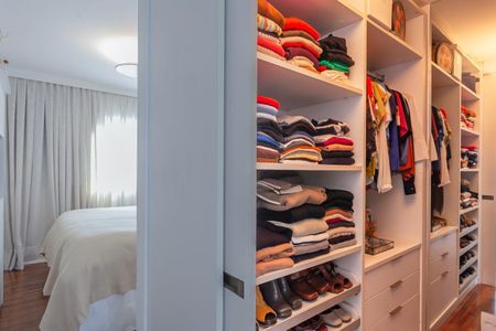 Apartamento à venda com 2 quartos, 152m² em Cerqueira César, São Paulo