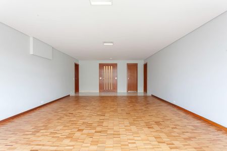 Apartamento à venda com 3 quartos, 180m² em Cerqueira César, São Paulo