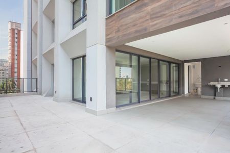 Apartamento à venda com 210m², 4 quartos e 2 vagas