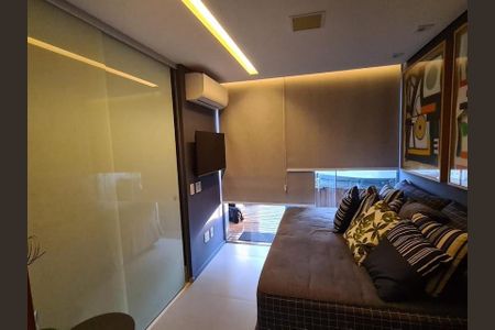 Apartamento à venda com 2 quartos, 125m² em Pinheiros, São Paulo