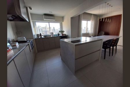 Apartamento à venda com 255m², 4 quartos e 4 vagas