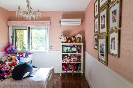 Apartamento à venda com 4 quartos, 350m² em Jardim Europa, São Paulo