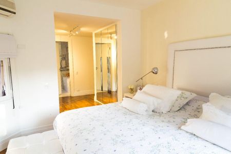 Apartamento à venda com 4 quartos, 350m² em Jardim Europa, São Paulo
