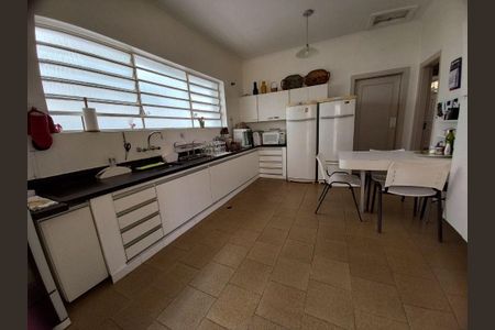 Casa à venda com 176m², 2 quartos e 3 vagas