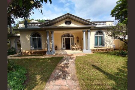 Casa à venda com 176m², 2 quartos e 3 vagas