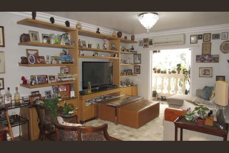 Apartamento à venda com 3 quartos, 130m² em Chácara Itaim, São Paulo
