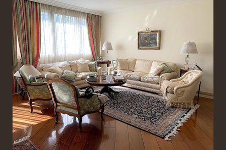 Apartamento à venda com 3 quartos, 230m² em Itaim Bibi, São Paulo