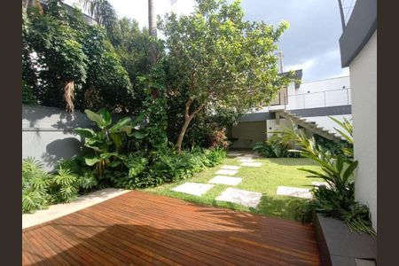 Casa à venda com 410m², 4 quartos e 4 vagas