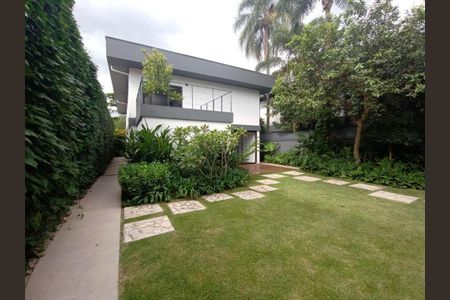 Casa à venda com 410m², 4 quartos e 4 vagas