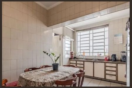Casa à venda com 200m², 5 quartos e 3 vagas