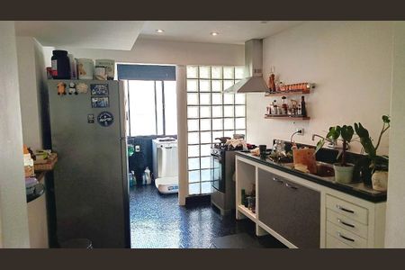 Apartamento à venda com 2 quartos, 125m² em Cerqueira César, São Paulo