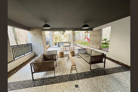 Apartamento à venda com 104m², 2 quartos e 1 vaga
