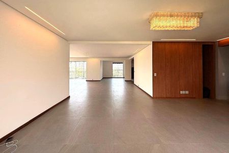 Apartamento à venda com 4 quartos, 465m² em Santa Cecilia, São Paulo