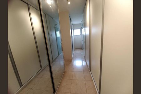 Apartamento à venda com 203m², 4 quartos e 2 vagas