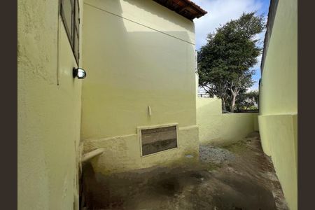 Casa à venda com 231m², 2 quartos e 1 vaga
