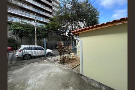 Casa à venda com 231m², 2 quartos e 1 vaga