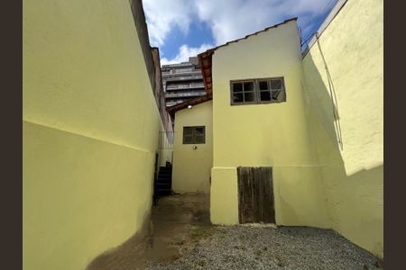 Casa à venda com 231m², 2 quartos e 1 vaga