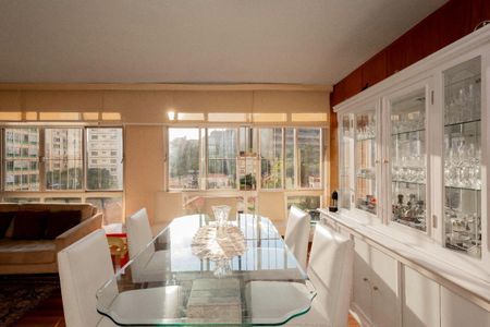 Apartamento à venda com 3 quartos, 140m² em Cerqueira César, São Paulo