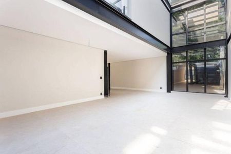 Casa à venda com 4 quartos, 780m² em Jardim Paulista, São Paulo