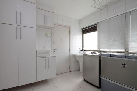 Apartamento à venda com 240m², 3 quartos e 4 vagas