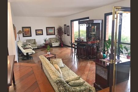 Apartamento à venda com 4 quartos, 274m² em Pacaembu, São Paulo