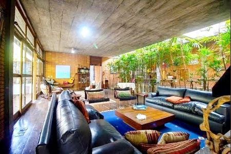 Casa à venda com 5 quartos, 710m² em Alto de Pinheiros, São Paulo