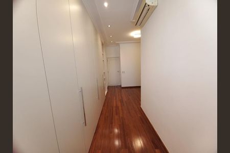 Apartamento à venda com 426m², 4 quartos e 3 vagas