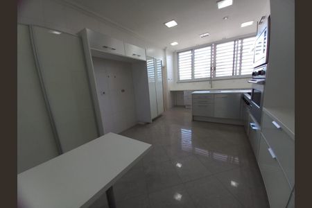 Apartamento à venda com 426m², 4 quartos e 3 vagas