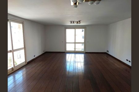 Apartamento à venda com 3 quartos, 242m² em Jardins, São Paulo