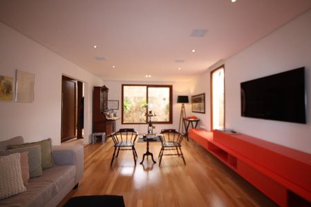 Casa à venda com 3 quartos, 300m² em Planalto Paulista, São Paulo