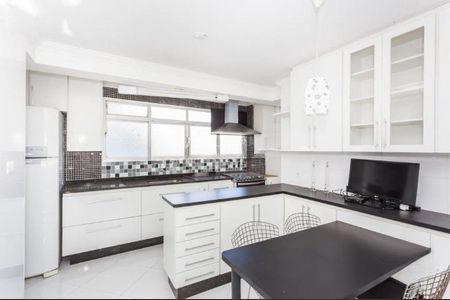 Apartamento à venda com 250m², 3 quartos e 1 vaga