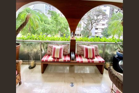Apartamento à venda com 250m², 3 quartos e 3 vagas