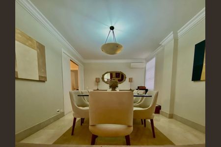 Apartamento à venda com 250m², 3 quartos e 3 vagas