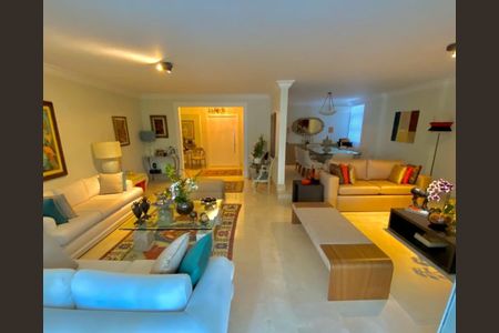 Apartamento à venda com 3 quartos, 250m² em Santa Cecilia, São Paulo
