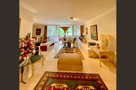 Apartamento à venda com 3 quartos, 250m² em Santa Cecilia, São Paulo