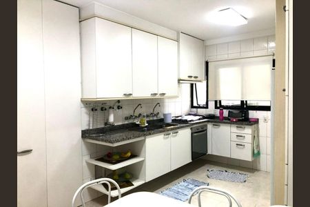 Apartamento à venda com 170m², 4 quartos e 3 vagas