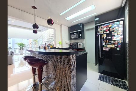 Apartamento à venda com 230m², 4 quartos e 3 vagas