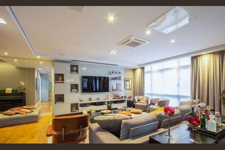 Apartamento à venda com 3 quartos, 220m² em Higienópolis, São Paulo
