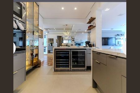 Apartamento à venda com 3 quartos, 220m² em Higienópolis, São Paulo