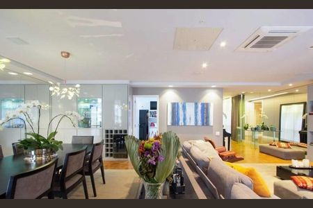 Apartamento à venda com 3 quartos, 220m² em Higienópolis, São Paulo