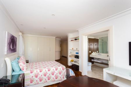 Apartamento à venda com 2 quartos, 250m² em Consolação, São Paulo