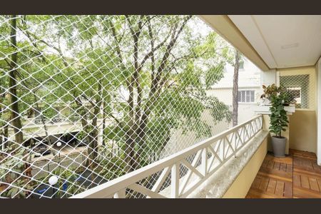 Casa de condomínio à venda com 450m², 4 quartos e 4 vagas