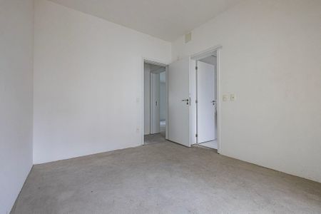 Apartamento à venda com 240m², 3 quartos e 4 vagas Apartamento à venda com 240m², 3 quartos e 4 vagasSuíte 2