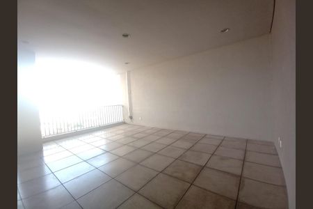 Apartamento à venda com 2 quartos, 155m² em Vila Ipojuca, São Paulo