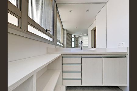 Apartamento à venda com 244m², 4 quartos e 3 vagas