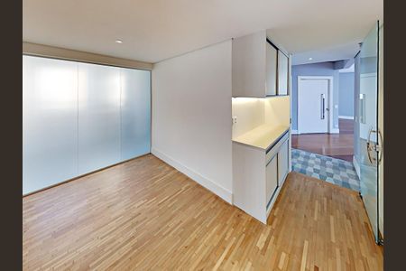Apartamento à venda com 244m², 4 quartos e 3 vagas