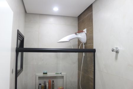 Casa à venda com 110m², 3 quartos e 2 vagasBanheiro 1