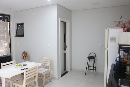 Casa à venda com 110m², 3 quartos e 2 vagasGaragem
